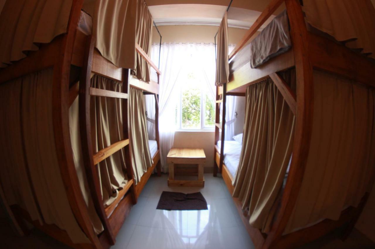 Hostel Kokos Padang (Sumatra)